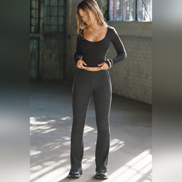 Joah Brown Fitted Mini Flare Pant In Ink Luxe Knit - Picture 1 of 10